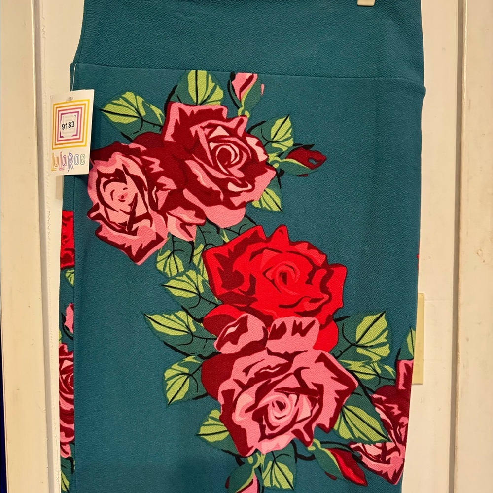 LuLaRoe Teal Cassie Skirt with Red and Pink Floral Design NWT Medium